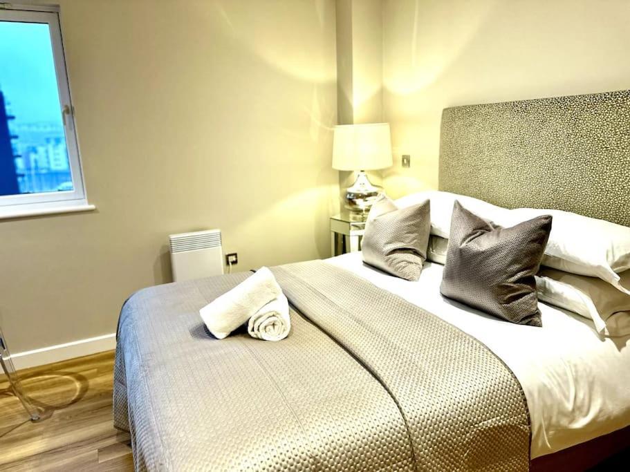 Exclusive Marina View Free Parking Apartment *